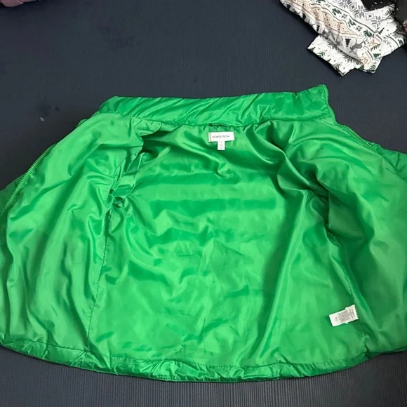 Green Woman’s  Nordstrom Puffer Jacket, Medium, Excellent Condition - Picture 5 of 7